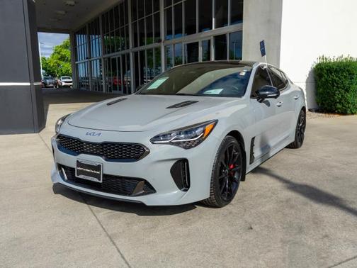 2023 Kia Stinger GT2