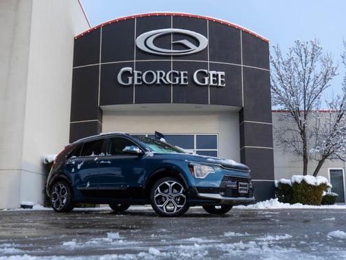 2025 Kia Niro SX TOURING