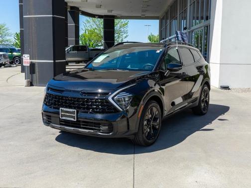 Black 2025 Kia Sportage Plug-In Hybrid X-LINE PRESTIGE