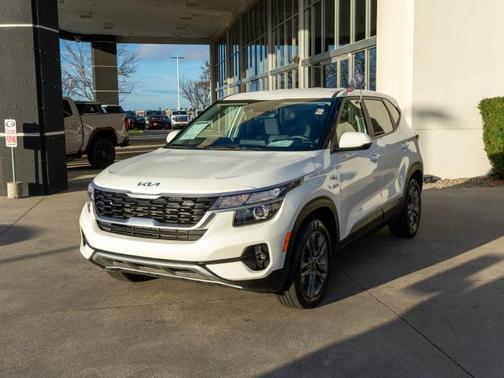 2023 Kia Seltos LX