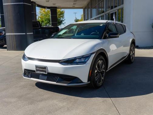 2024 Kia EV6 LIGHT LR