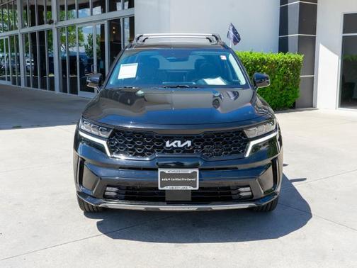 Black 2023 Kia Sorento SX