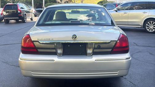2010 Mercury Grand Marquis LS Sedan 4D