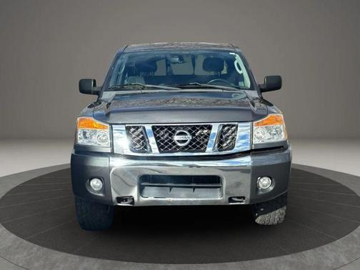 2011 Nissan Titan SV