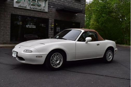 1995 Mazda MX-5 Miata Convertible 2D