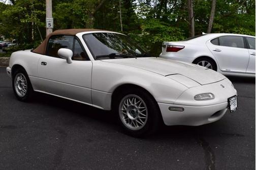 1995 Mazda MX-5 Miata Convertible 2D