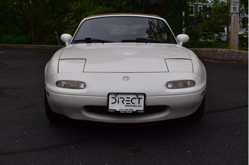 1995 Mazda MX-5 Miata Convertible 2D