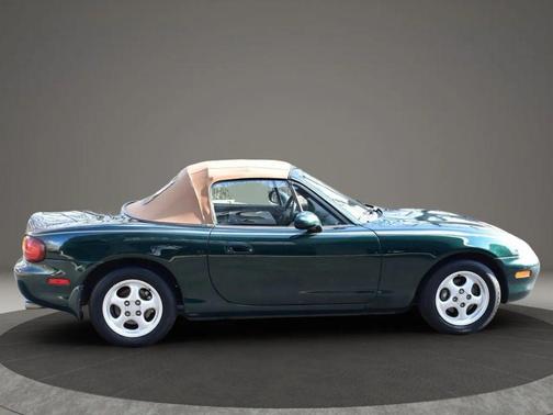1999 Mazda MX-5 Miata Convertible 2D