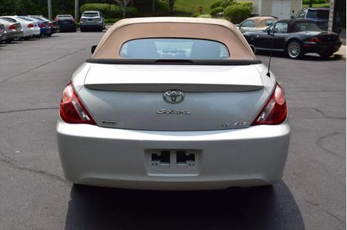2005 Toyota Camry Solara SLE V6
