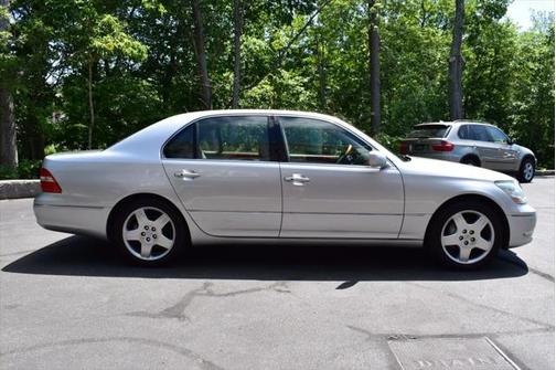 2005 Lexus LS 430 Base