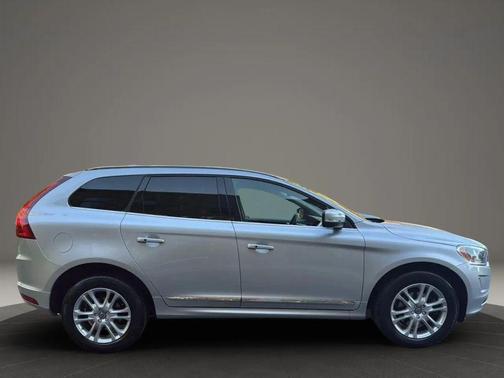 2016 Volvo XC60 T5 Premier