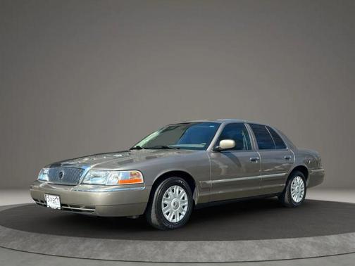 2005 Mercury Grand Marquis GS Sedan 4D