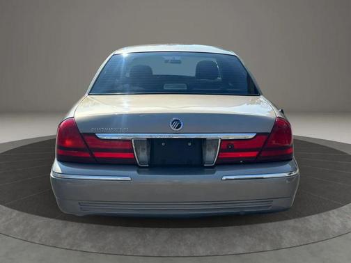 2005 Mercury Grand Marquis GS Sedan 4D
