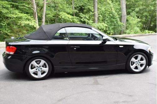 2009 BMW 135 135i Convertible 2D