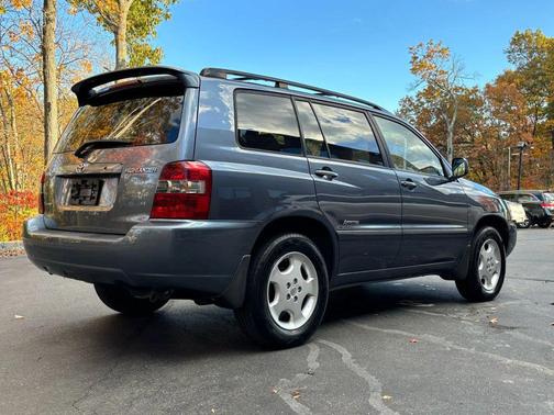 2006 Toyota Highlander Base