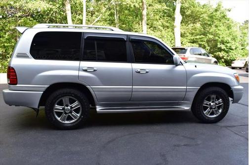 2006 Lexus LX 470 Base