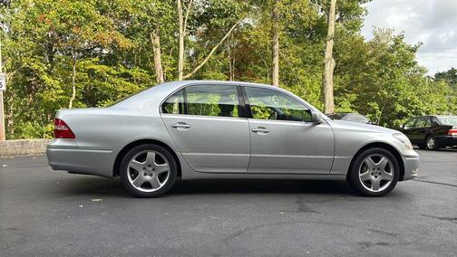 2005 Lexus LS 430 Base