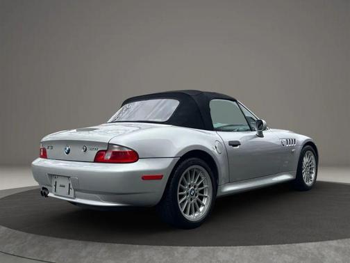 2002 BMW Z3 3.0i