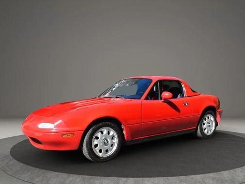 1990 Mazda MX-5 Miata 2D Convertible