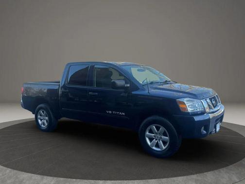 2012 Nissan Titan SV