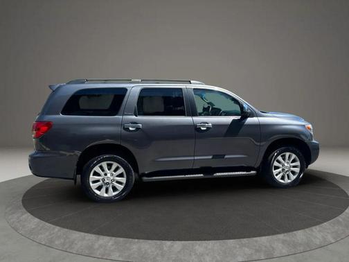 Magnetic Gray Metallic 2014 Toyota Sequoia Platinum
