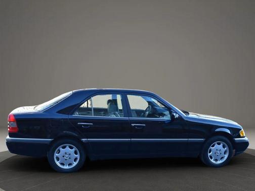 1995 Mercedes-Benz C-Class Base