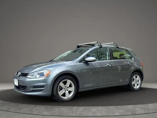 Gray 2017 Volkswagen Golf TSI S Hatchback Sedan 4D