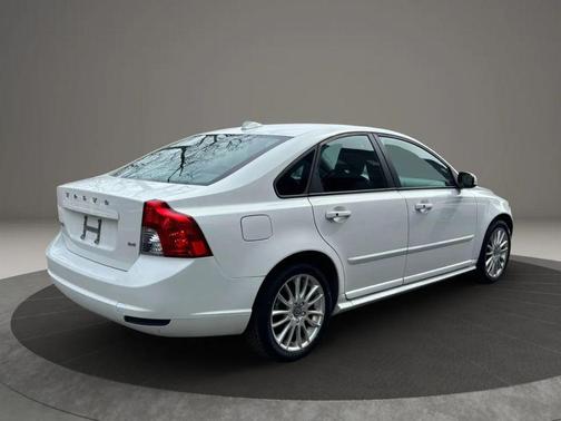 2010 Volvo S40 2.4i