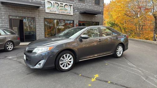 2012 Toyota Camry Hybrid XLE