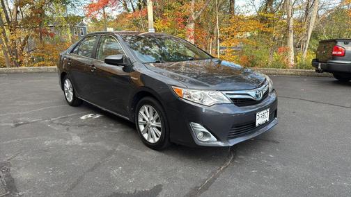 2012 Toyota Camry Hybrid XLE