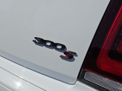 2023 Chrysler 300 S