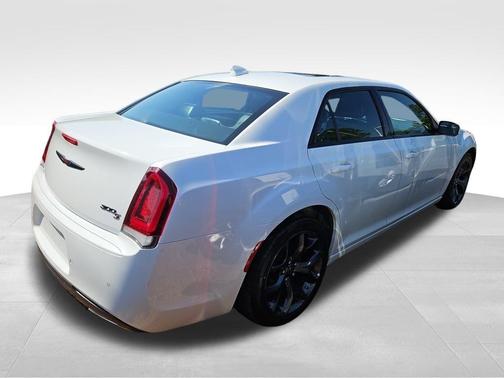 2023 Chrysler 300 S