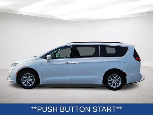 2022 Chrysler Pacifica Touring-L