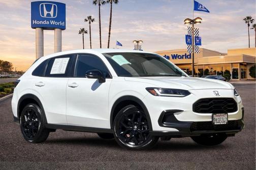 Platinum White Pearl 2024 Honda HR-V Sport