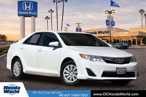 Blizzard Pearl 2012 Toyota Camry SE