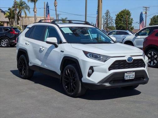 2019 Toyota RAV4 Hybrid XLE