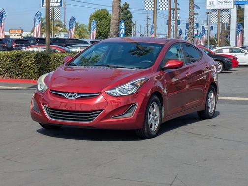 2014 Hyundai ELANTRA SE