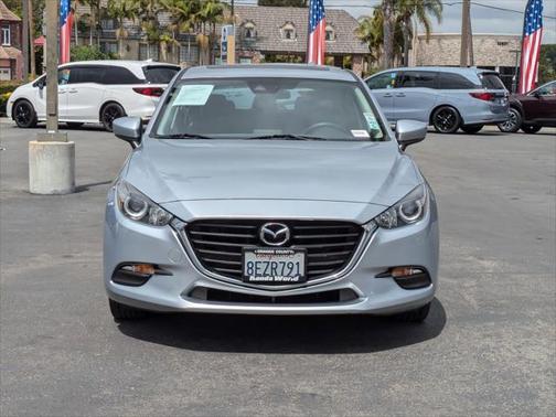 2018 Mazda Mazda3 Touring