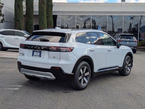 Snowfall Pearl 2026 Honda Prologue Touring