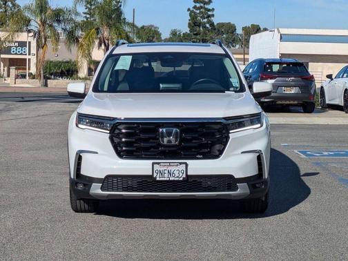 2025 Honda Pilot Touring 8-Passenger