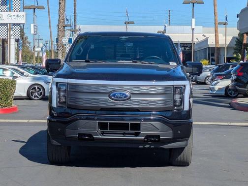 2023 Ford F-150 Lightning LARIAT
