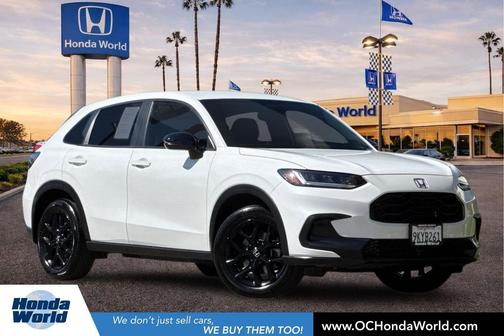 Platinum White Pearl 2024 Honda HR-V 2WD Sport