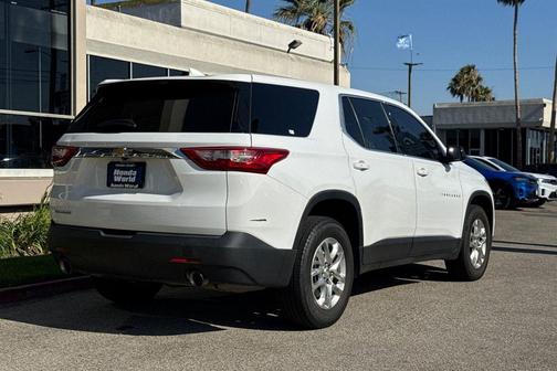 Summit White 2020 Chevrolet Traverse LS
