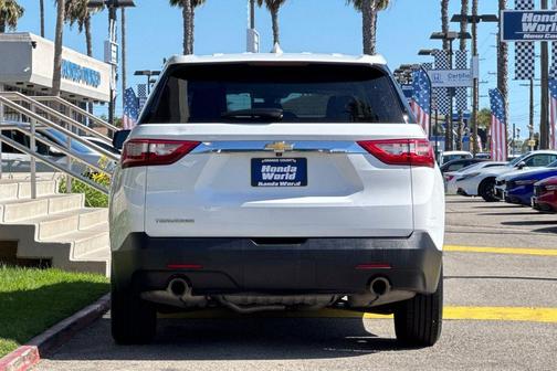 Summit White 2020 Chevrolet Traverse LS