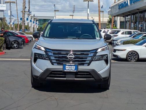 2024 Nissan Rogue S