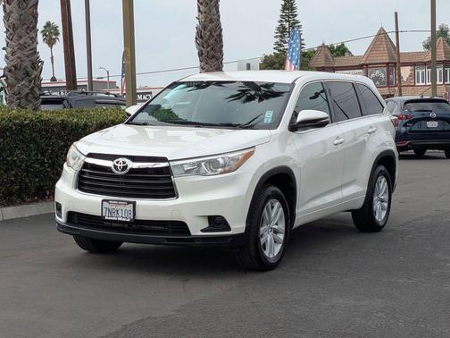 2015 Toyota Highlander LE