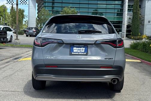 Urban Gray Pearl 2024 Honda HR-V 2WD Sport
