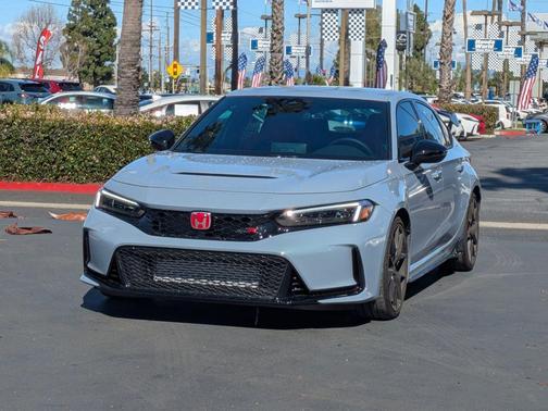 2025 Honda Civic Type R Base (M6)