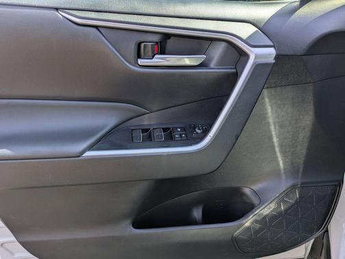 2023 Toyota RAV4 Hybrid Woodland Edition