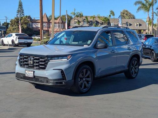 2023 Honda Pilot 2WD Sport